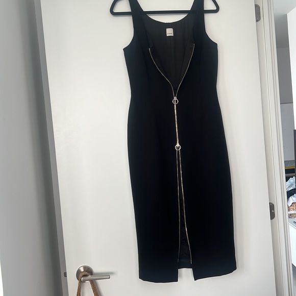 Timeless Authentic Brand new Pinko black dress. - Picture 6 of 9